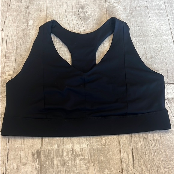 Lot of 2 Fabletics‎ Sports Bras Size XL - Picture 2 of 15